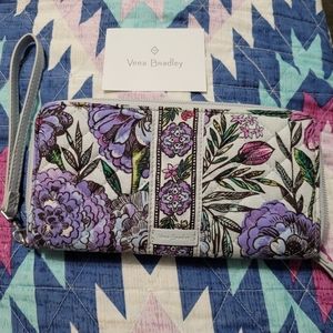 Vera bradley wallet